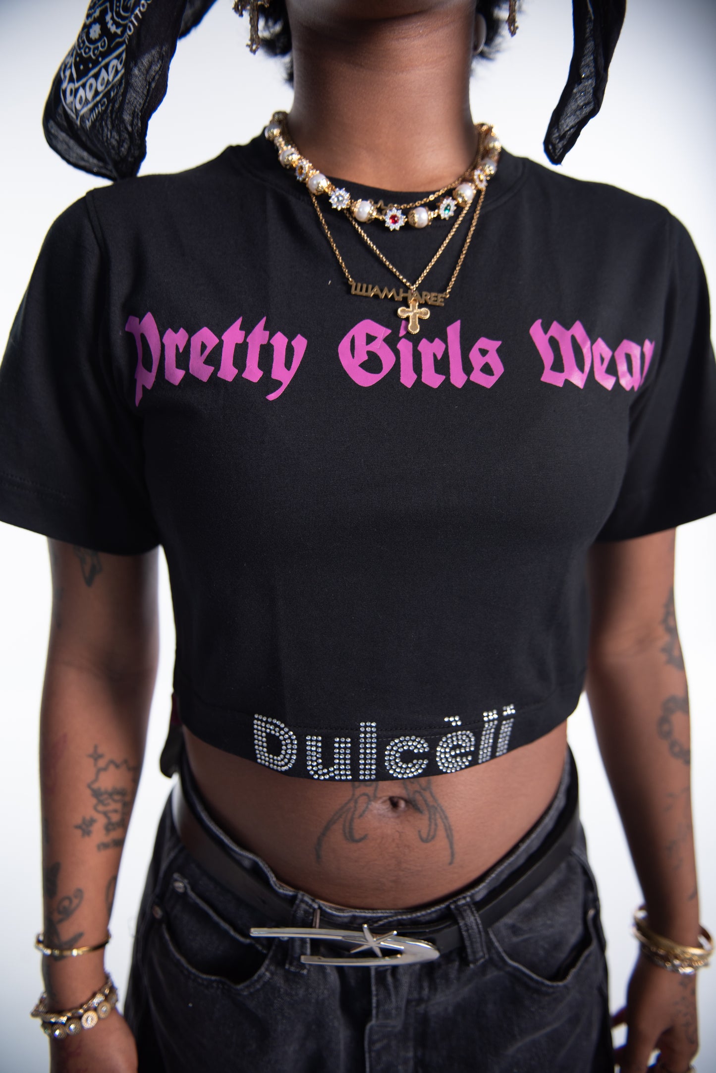 “BLACK” PRETTY GIRLS WEAR TEE V3